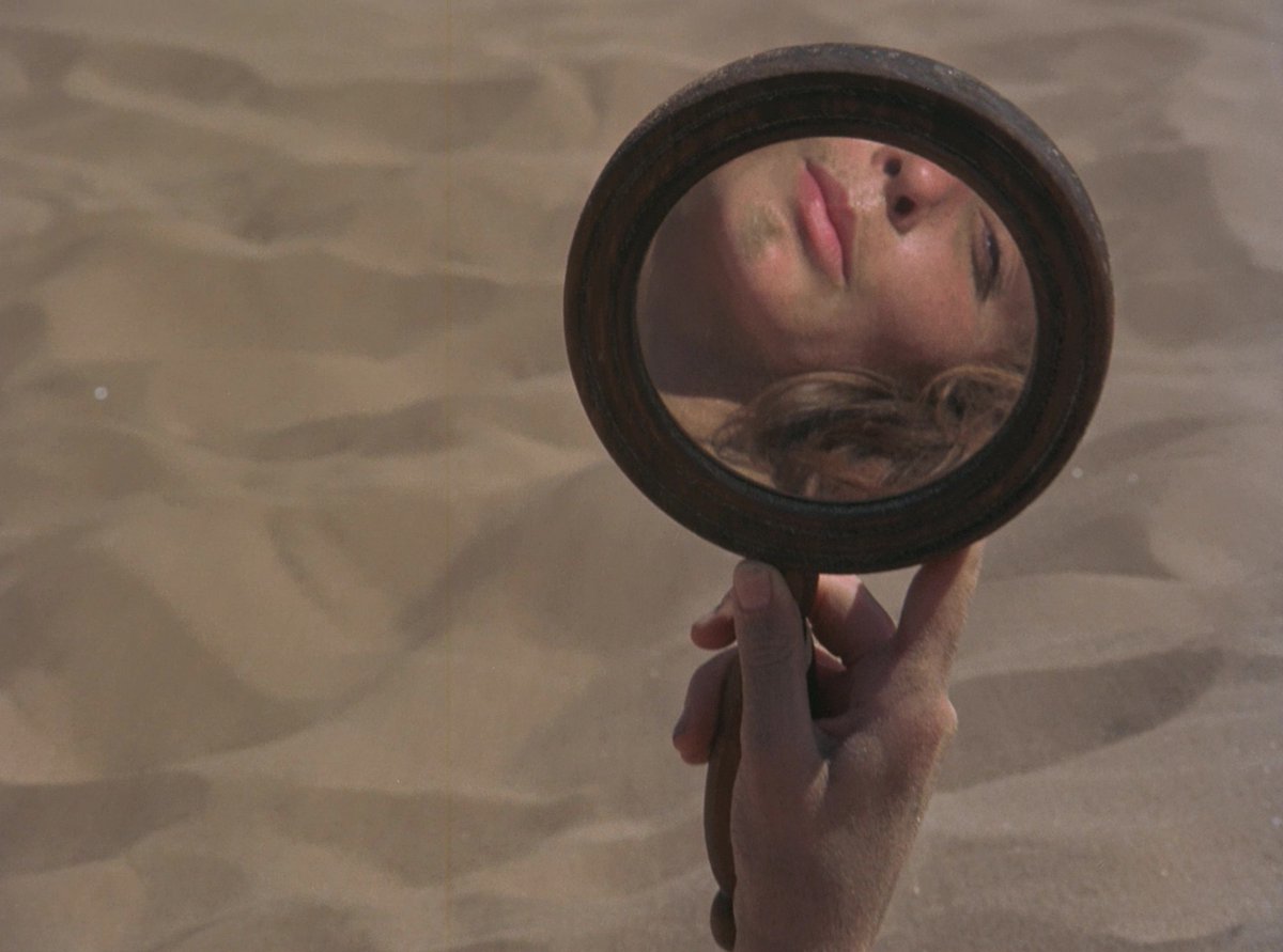 HauntedMovies's tweet photo. El Topo (1970) dir. Alejandro Jodorowsky https://t.co/bkEbzrm2aH
