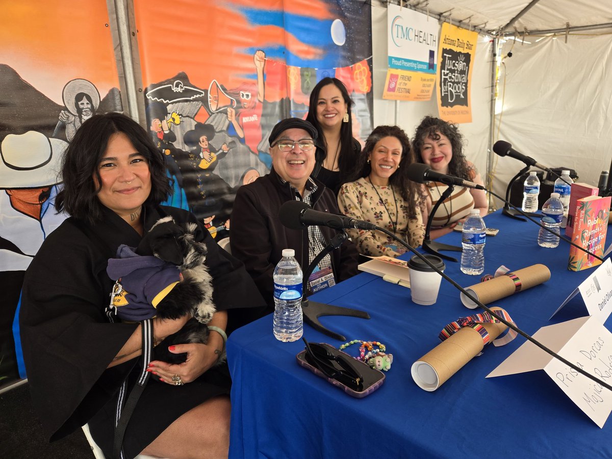 olivasdan's tweet image. Happy #FridayReads, hermano! Last weekend, I had a wonderful time as a guest author of the Tucson Festival of Books on the beautiful University of Arizona campus. Here are a few photos from the festival. Looking forward to next year! @TFOB #TFOB
