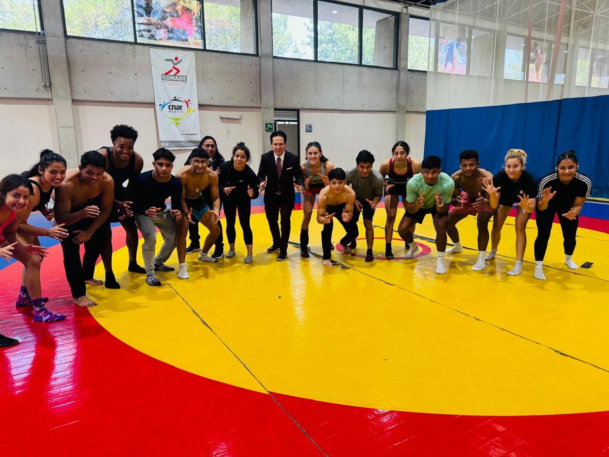 DanielAceves84's tweet image. Visita al equipo de lucha 🤼‍♀️ en el Centro Nacional de Alto Rendimiento #CNAR 🇲🇽
