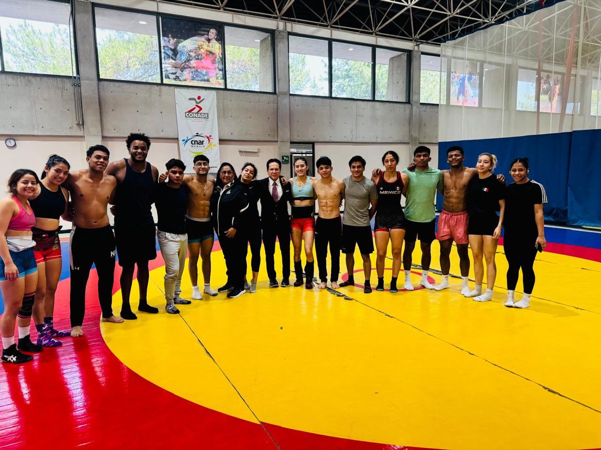 DanielAceves84's tweet image. Visita al equipo de lucha 🤼‍♀️ en el Centro Nacional de Alto Rendimiento #CNAR 🇲🇽