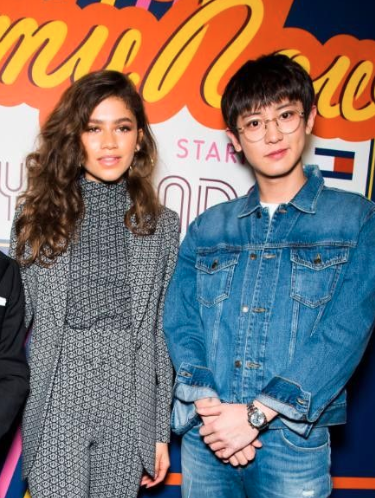 AboutMusicYT's tweet photo. EXO's Chanyeol and Zendaya at at Tommy Hilfiger Fashion Show, 2019. https://t.co/34DS7GyEpT