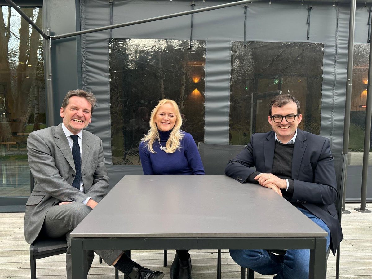 Visit East England Business (@vee_b2b) on Twitter photo Supporting Suffolk’s visitor economy! 🚀
VEE Exec Director Pete Waters met MP @<a href="/pspencer_CSNI/">Patrick Spencer MP</a> & Sue Tasker (<a href="/kesgravehall/">milsoms kesgravehall</a> ) to discuss how business investment & diversification can drive growth. 💼✨
#EnglishTourismWeek25 #VisitSuffolk #TourismGrowth #LoveTourism Supporting Suffolk’s visitor economy! 🚀
VEE Exec Director Pete Waters met MP @<a href="/pspencer_CSNI/">Patrick Spencer MP</a> & Sue Tasker (<a href="/kesgravehall/">milsoms kesgravehall</a> ) to discuss how business investment & diversification can drive growth. 💼✨
#EnglishTourismWeek25 #VisitSuffolk #TourismGrowth #LoveTourism