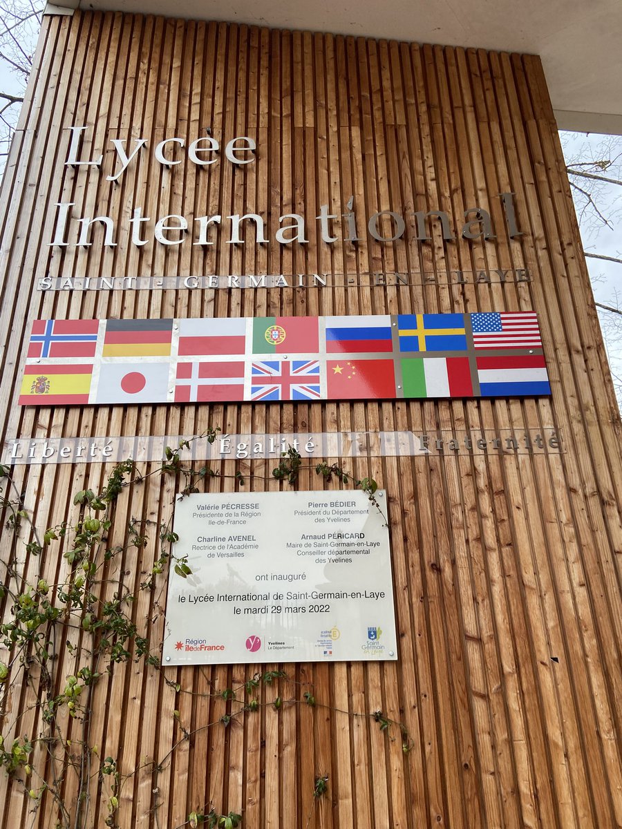 chrisdelgado64's tweet photo. Fin du séminaire des #IANHG2025 au lycée international de Saint Germain en Laye. Des belles découvertes. Un grand merci à Natacha @NZeiger_HG, Marie-Astrid @captaingeofery et Olivier @pingal_HG. https://t.co/Yel8o5yoXq