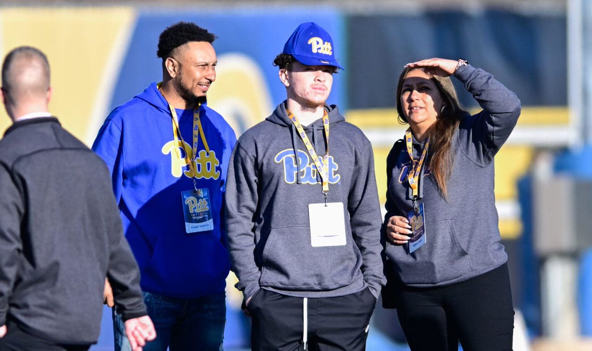 Pittsburgh Sports Now (@pghsportsnow) on Twitter photo McKeesport 2025 standout <a href="/VStuvaints3/">Valdez Stuvaints</a> commits to Pitt. pittsburghsportsnow.com/2025/03/21/mck… <a href="/PaFootballNews/">Pennsylvania Football News</a> McKeesport 2025 standout <a href="/VStuvaints3/">Valdez Stuvaints</a> commits to Pitt. pittsburghsportsnow.com/2025/03/21/mck… <a href="/PaFootballNews/">Pennsylvania Football News</a>