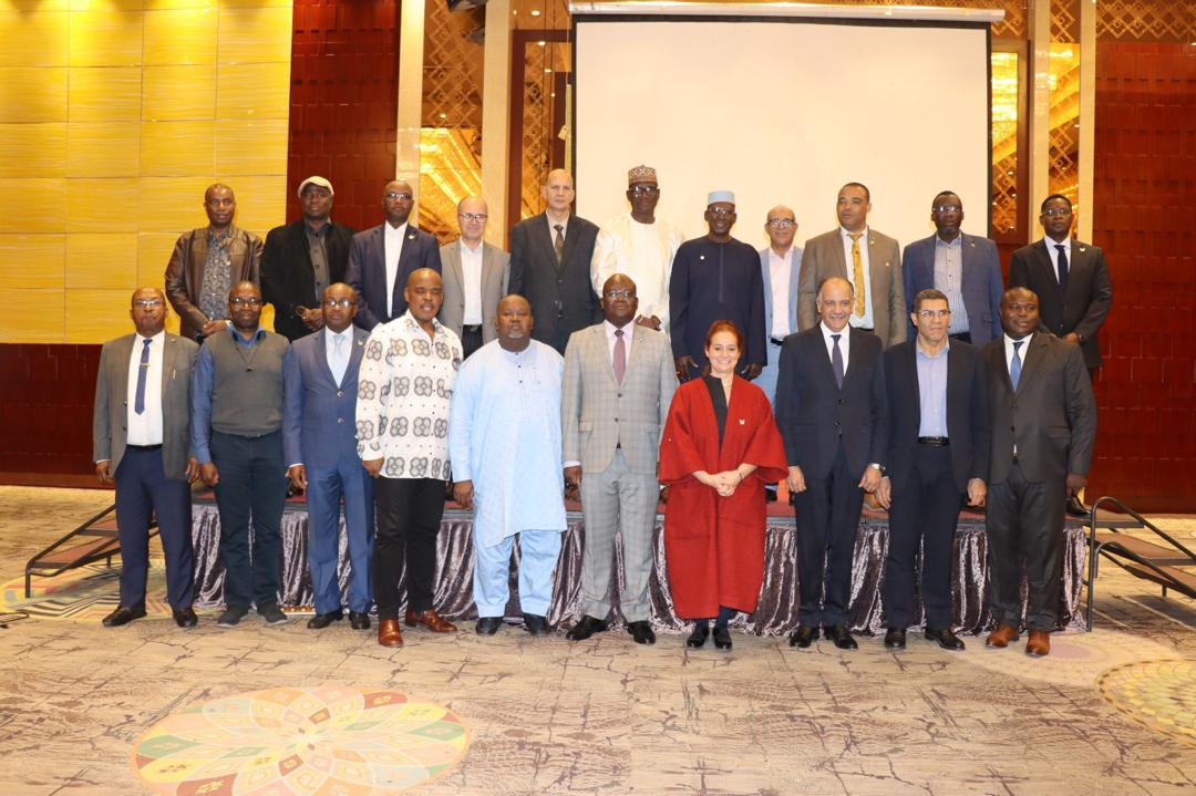ICRC_AfricUnion's tweet photo. We're pleased to host #ADAF this year, fostering vital dialogue on IHL, humanitarian action, and our work with African militaries. We value the opportunity to strengthen partnerships and support Defense Attachés in their crucial role. #Africa #Humanitarian https://t.co/WSeGVeiP48