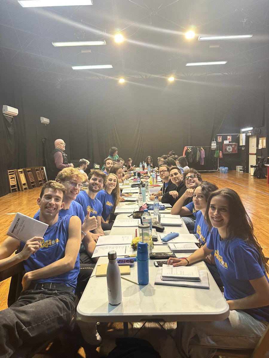 eldiadelamarmota_elmusical tweet media