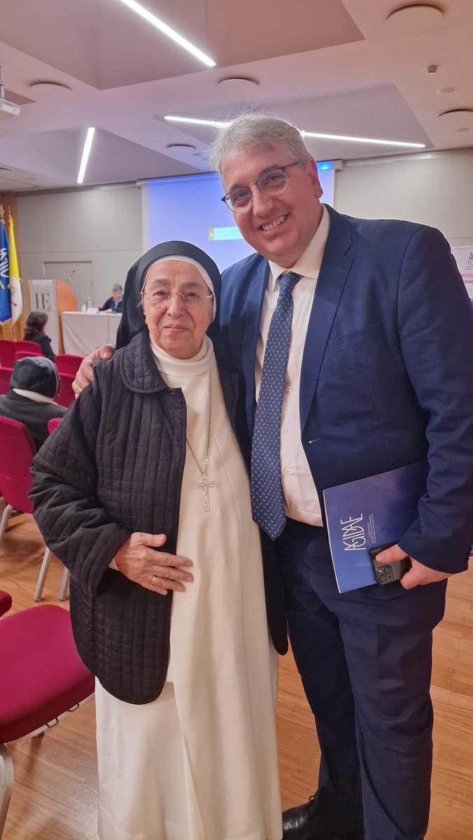 NICOLAMERCURIO3's tweet photo. Il mio intervento al Convegno AGIDAE con l’Arcivescovo di Bari, 𝗠𝗼𝗻𝘀. 𝗚𝗶𝘂𝘀𝗲𝗽𝗽𝗲 𝗦𝗮𝘁𝗿𝗶𝗮𝗻𝗼, il D.G. USR Puglia, 𝗗𝗼𝘁𝘁. 𝗚𝗶𝘂𝘀𝗲𝗽𝗽𝗲 𝗦𝗶𝗹𝗶𝗽𝗼, e del Sost. Procuratore Gen. Cassazione, 𝗗𝗼𝘁𝘁. 𝗙𝘂𝗹𝘃𝗶𝗼 𝗕𝗮𝗹𝗱𝗶. https://t.co/r8DUmGjlUd