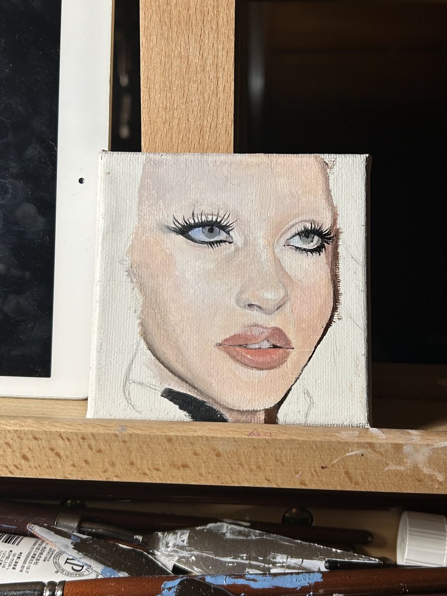 小6で初めて色鉛筆画描いたのが6年前
Time flies🥹🥹🥹