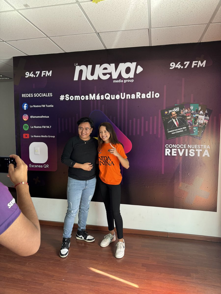 Gracias a <a href="/LaNuevaFM947/">La Nueva FM 94.7</a>  <a href="/TrucksMexico/">Trucks México Series</a>  por esta gran invitación y su recibimiento. Me encantó la entrevista, regresaré a Chiapas me encantó! ❤️🏁  

<a href="/ArmandPuyolt/">Armand Puyolt</a> #VidaDivina #ArmandPuyolt #SolDiazRacing #Chiapas #SolEsNascarTrucksMexicoSeries #Velocidad #lidereaconamor