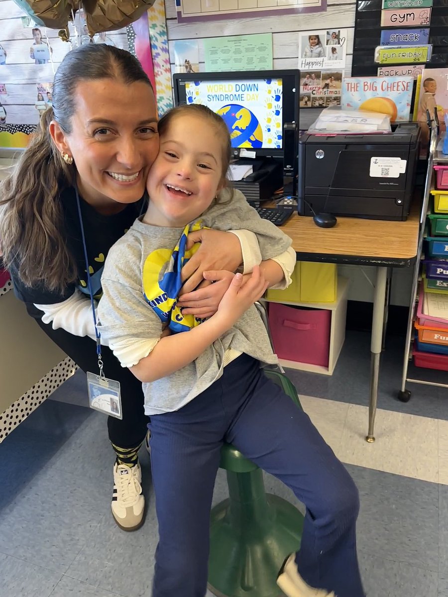MissRinck's tweet photo. Happy World Down Syndrome Day🩵✨ A special morning with a visit from our down right perfect girl! Keep shining bright, Maeve💙⭐️ I’m so so proud of you! @School9E @mrslucas55 https://t.co/VsnPnUEAQI