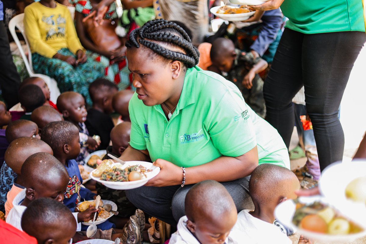 FXBRwanda's tweet photo. Today, we conducted a Nutrition Campaign in Kivuruga sector, @GakenkeDistrict, empowering communities with:  
🥦 Nutrition awareness dialogues
🍽️ Healthy cooking demonstrations
📏 Child growth monitoring 

The journey to ending malnutrition doesn't end here. Let’s continue practicing healthy nutrition habits and build healthier future for our children.
#Kungahara #FOSTERING #FoodSecurity