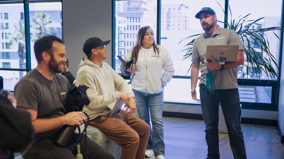 PortProtms's tweet image. Our onboarding team is thriving in our new Long Beach office, working together, sharing knowledge, and growing every day! 🚀
#PortPro #TruckingTech #logistic #Teamwork #LongBeach #Onboarding #newoffice