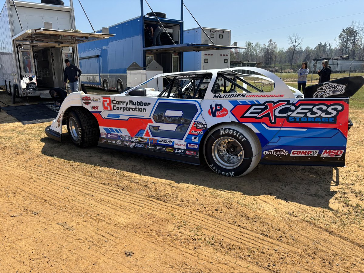 WoOLateModels's tweet photo. Welcome back to Swainsboro @TimMccreadie!

He stands as the only driver in the field with top fives in all three previous World of Outlaws races here, including a win in 2010. https://t.co/UiWuyZSemP