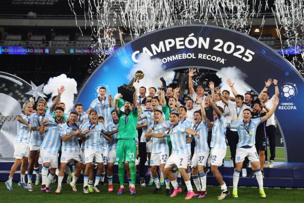akdemicoRC's tweet photo. Campeón de Sudamericana y Recopa. Más claro échale agua.

#RacingAlMundialDeClubes https://t.co/tizS9ve4U9