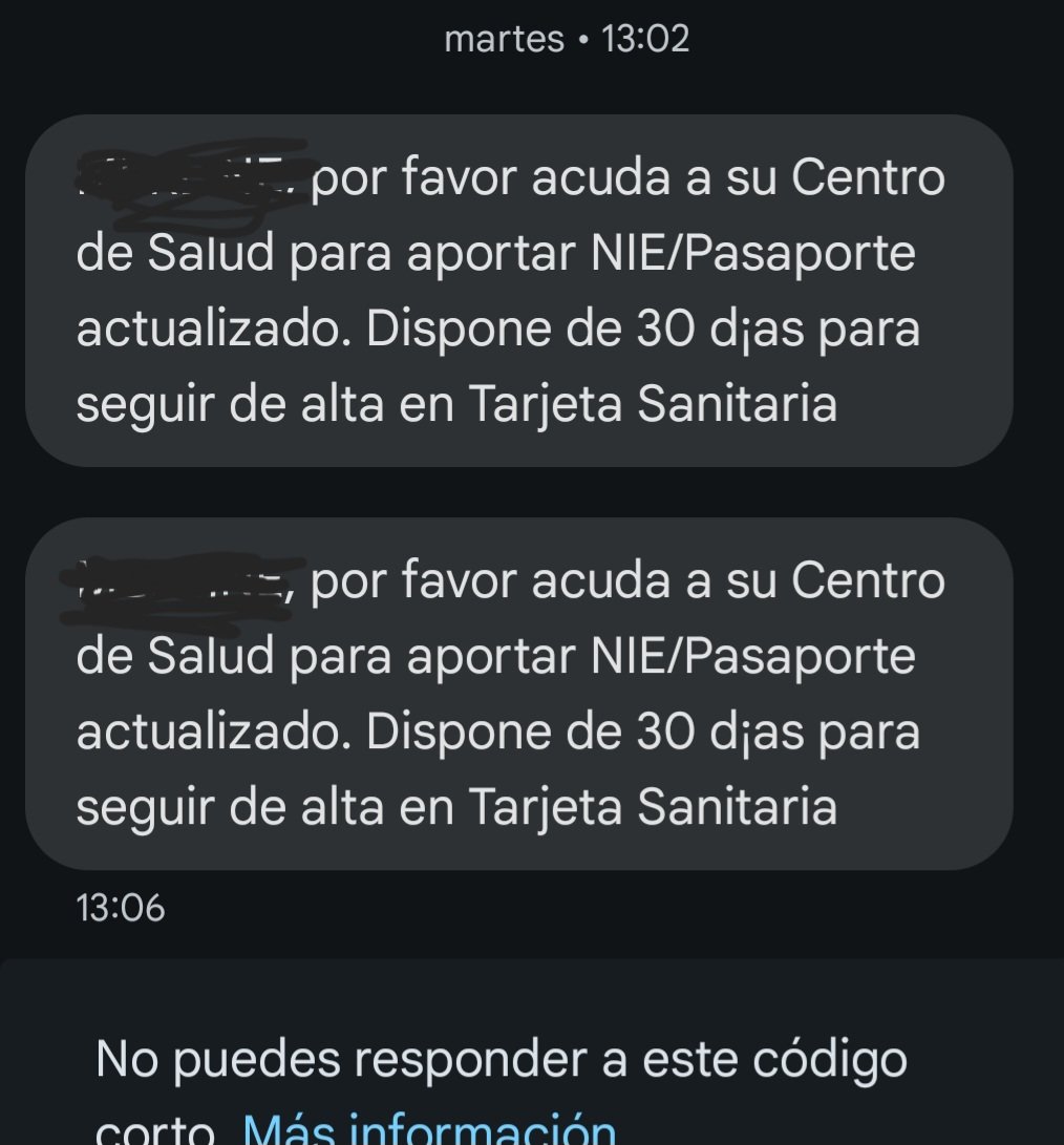 Lorenamp82's tweet photo. Mi hija tiene 11 añitos y una discapacidad. Fue una menor migrante que está tutelada por la Comunidad de Madrid. Jamás, en 10 años de acogimiento (y he renovado su residencia varias veces) había recibido esta vergüenza de mensaje. Es una NIÑA, joder! Y tiene derecho a sanidad! https://t.co/35opaT0M0g