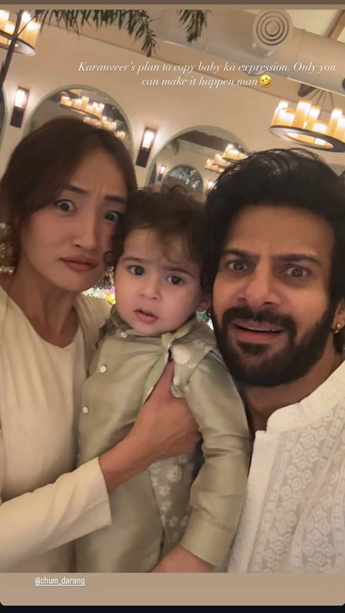 irfan_ranjani's tweet photo. A baby… and another one trying to be a baby! 🤣😂❤️🧿
We love it! ❤️ ❤️🔥
#KaranVeerMehra #KaranVeerMehra𓃵 #KVMNation #KaranKeVeeron #KaranKeNibhaanewaale #TeamKVM #ChumVeer
@chumdarang @KaranVeerMehra https://t.co/l0wAjL1PG6