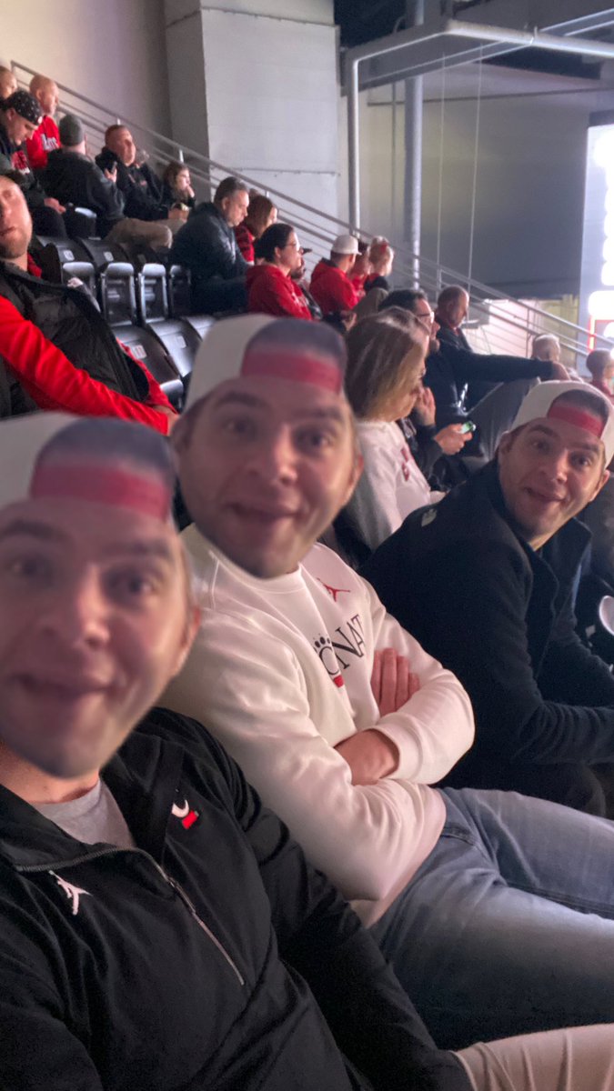 FulmerPhillips's tweet photo. #MMSELFIE https://t.co/j9GxI5sYT4