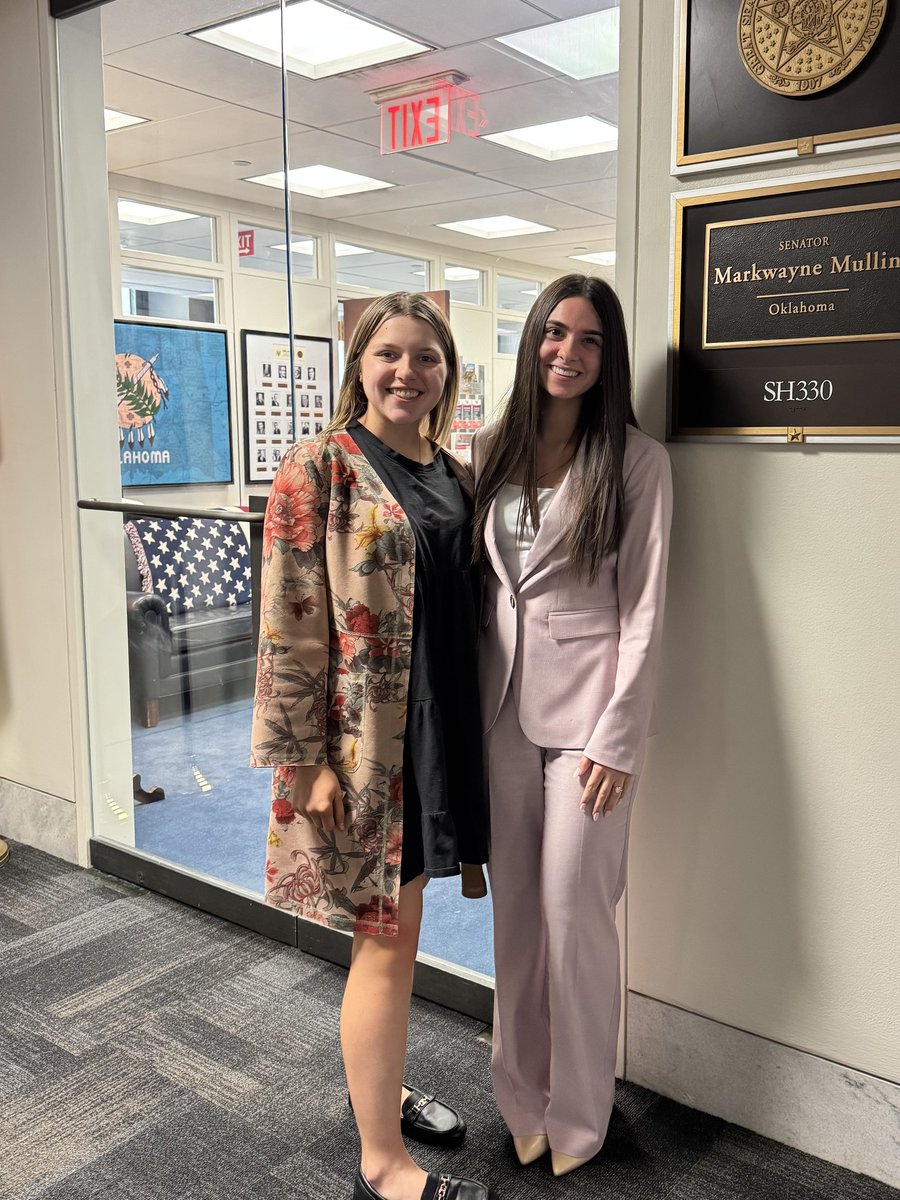 okepilepsy's tweet photo. Thank you Rylee Rosamond with @SenMullin's  office for discussing the funding for the CDC Epilepsy program, NIH, BRAIN Initiative; the ask to co-sponsor the Nat'l Plan for Epilepsy (S. 494) and the Seizure Preparedness Act (S. 1024); the ask to join the Epilepsy Caucus! #TSU2025 https://t.co/HBBmQlmrNi