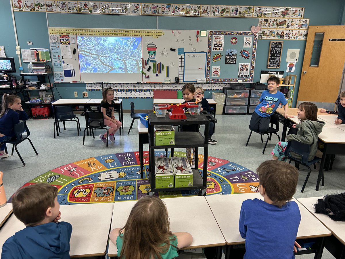 InvernessECA's tweet image. Our Grade Ones kicked off their unit on mass today! We watched a video about measuring with a balance scale, then got hands-on and tried it out. Lots of great predictions, comparisons, and discoveries as we explored which objects were heavier or lighter. 
#SRCEMarchIsMathMonth