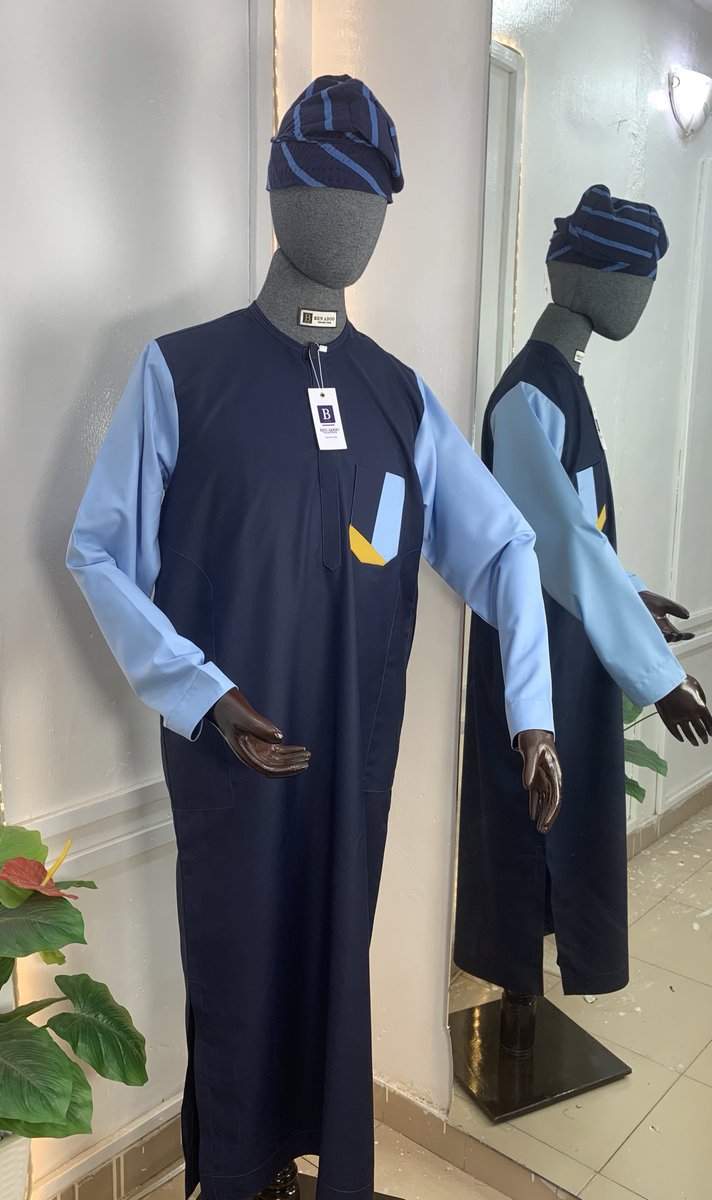 sisi_moji's tweet image. Frame 1 -20,000 top only
Frame 2 - Sweatshirt 40k (top and pant)
Frame 3 - 70k ( kaftan and cap)
Frame 4 - 50k (top and pant )
Location- Ibadan
Contact +2348074149797
