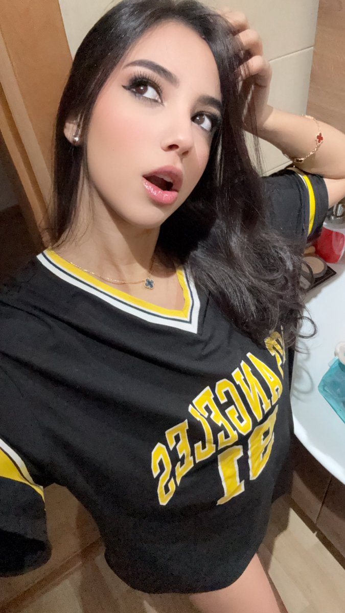Cherrybhady tweet media