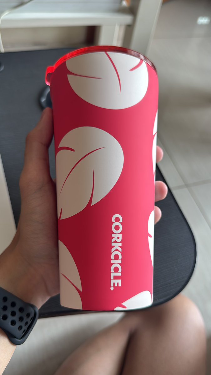 zldcykk's tweet photo. Klo gw #wts ini ada yang minat gasi?, beli mystery boxnya corkcicle tapi kurang suka 😭🙏 https://t.co/IZldXmoTge