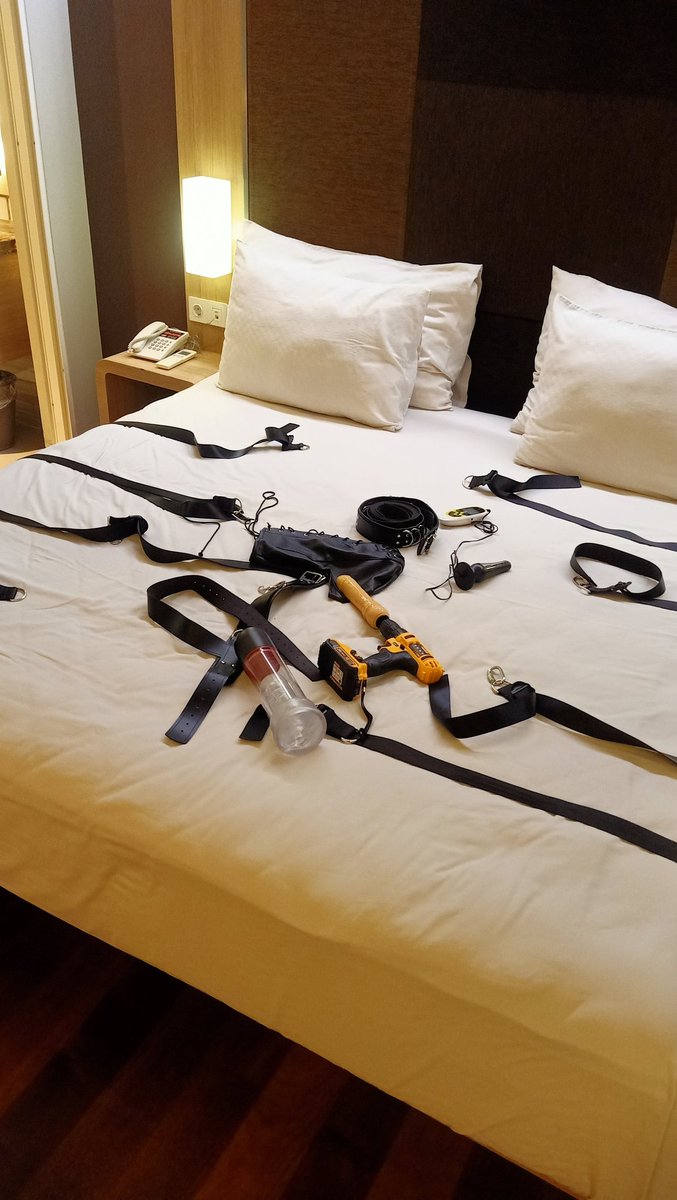 HAPPY WEEKEND 😊
ada yang bisa tebak ini mau scene apa ?