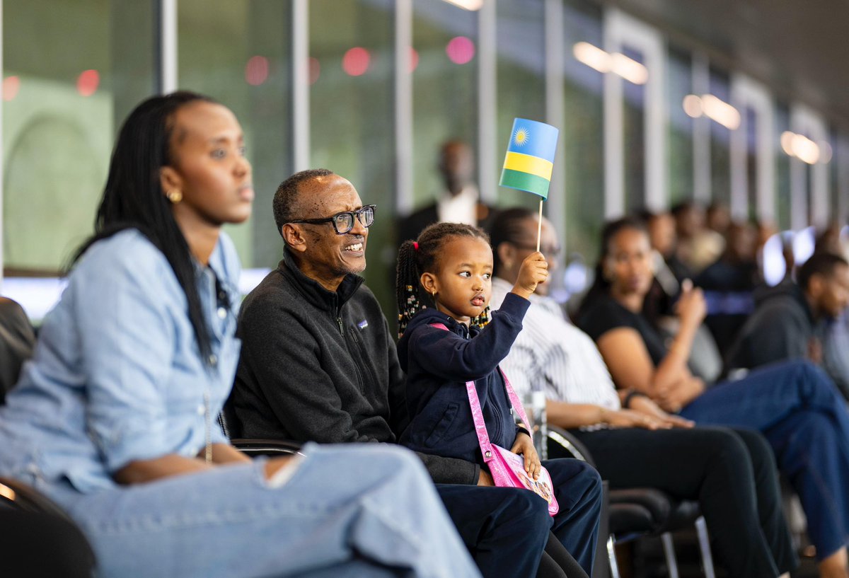 UrugwiroVillage's tweet image. This evening at Amahoro Stadium, President Kagame and First Lady Jeannette Kagame attended the 2026 FIFA World Cup qualifier game between Rwanda’s Amavubi and Nigeria’s Super Eagles.