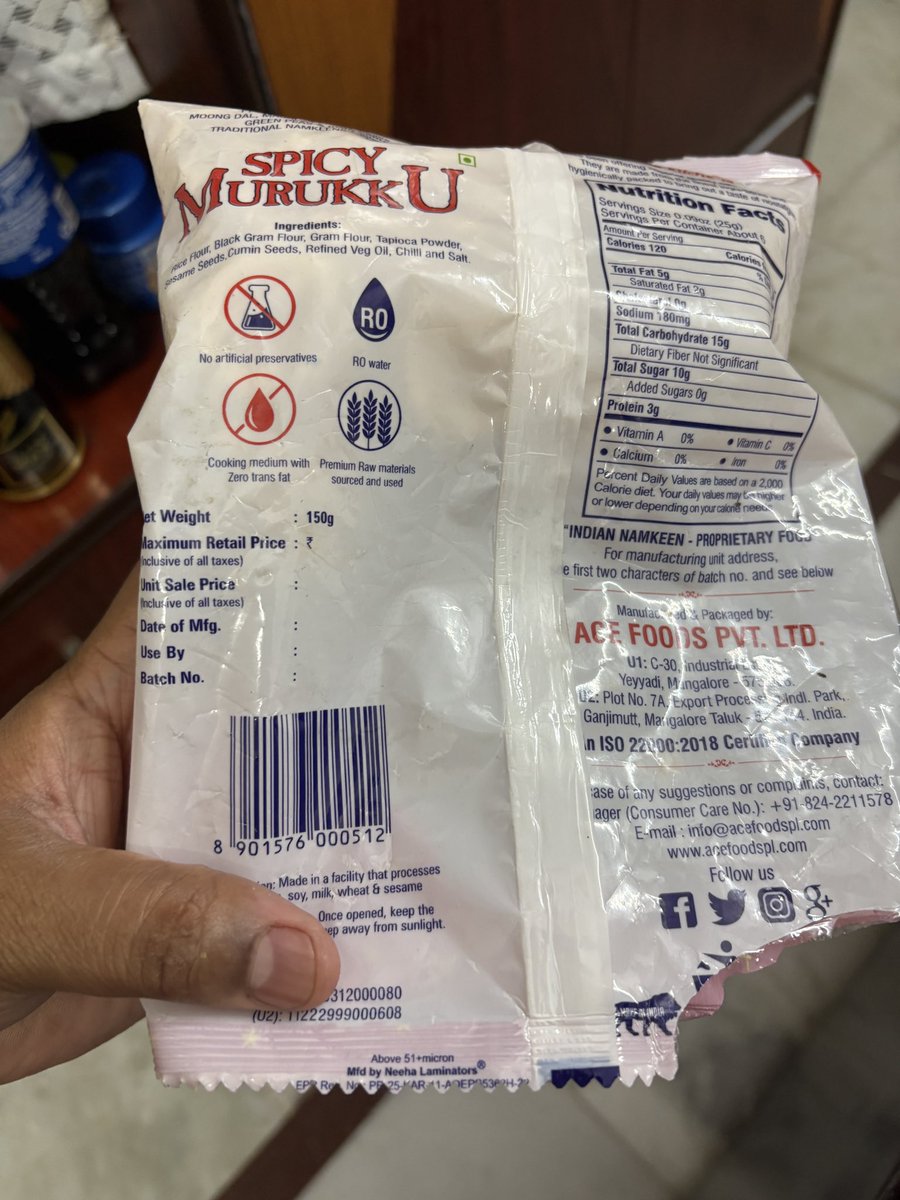 Hi <a href="/SwiggyCares/">Swiggy Cares</a> i got a food packet without any expiry n manufacturing date.... its smells bad with pathetic taste.....
<a href="/Swiggy/">Swiggy</a> 

Order Id: 201540159985495