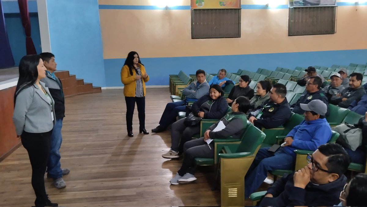 gadguano's tweet image. Con el objetivo de determinar problemas y canalizar soluciones, el viernes 21 de marzo, el  #COPASST/Comité Paritario se reunió con la Dirección de Servicios Públicos, velando por el bienestar de todos en igualdad de derechos y obligaciones.
#ServiciosPublicos #GuanoDelFuturo