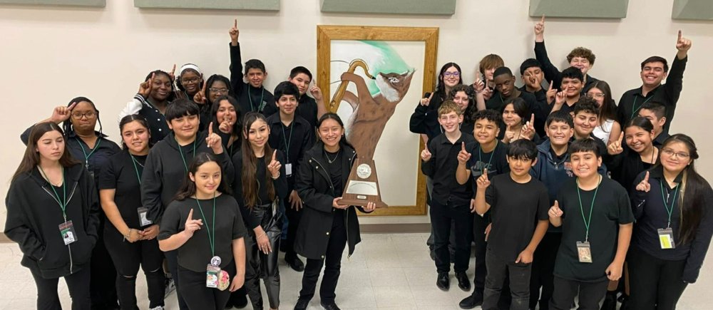 Hempstead Middle School Band Makes School History and Receives UIL Sweepstakes Award  hempsteadisd.org/o/hms/article/…