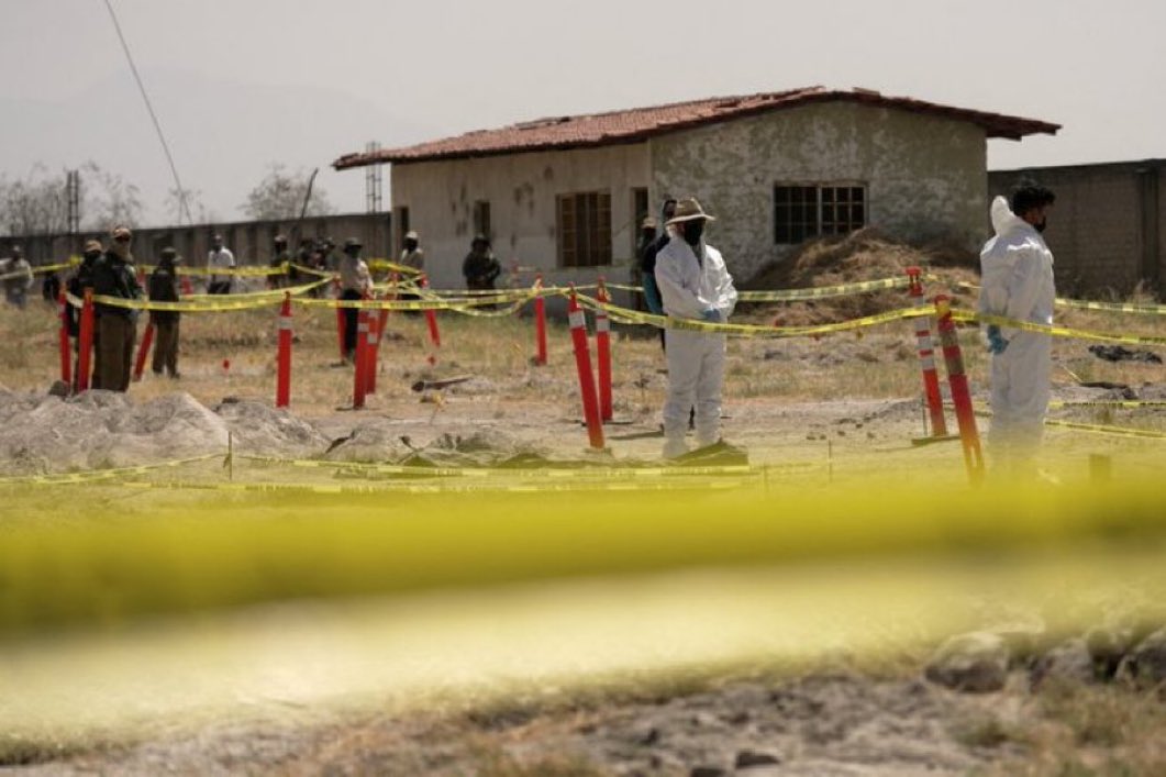 Son unos desgraciados. Usaron toda su maquinaria para intentar tapar sus desastre, desaparecieron pruebas y le pagaron a opinólogos cómplices para lavarles la cara. México no lo va a olvidar.

¡Esto les va a costar MUY CARO!