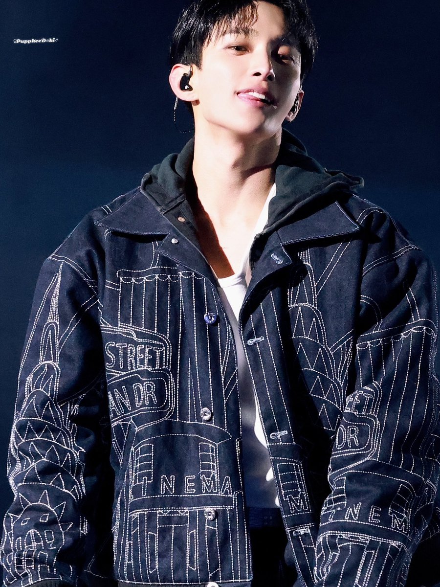 puppkeedoki's tweet photo. 250321 CARAT LAN DAY2

#SEVENTEEN #세븐틴
#도겸 #DK #ドギョム #DOKYEOM https://t.co/flvFGpBLUe
