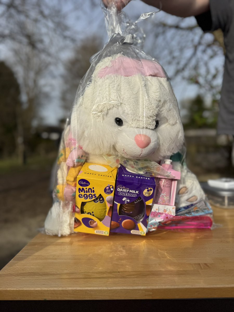 What a wonderful way to end the week! 

Our Easter egg hunt 🥚 🐰 🍫 

Thank you to all who participated and volunteered your time to help us with both Someone Special Secret Shop and our Egg hunt this afternoon 🥰🥰

The winner of our raffle is Selina King 🐰🥰