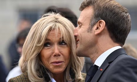 BREAKING – Brigitte Macron : une affaire devenue géopolitique !
🚨 Tensions en hausse autour des révélations qui secouent l'Élysée !

Les accusations sur l’identité de Brigitte Macron — affirmant qu’elle serait née Jean-Michel Trogneux — prennent une ampleur mondiale. Ce qui