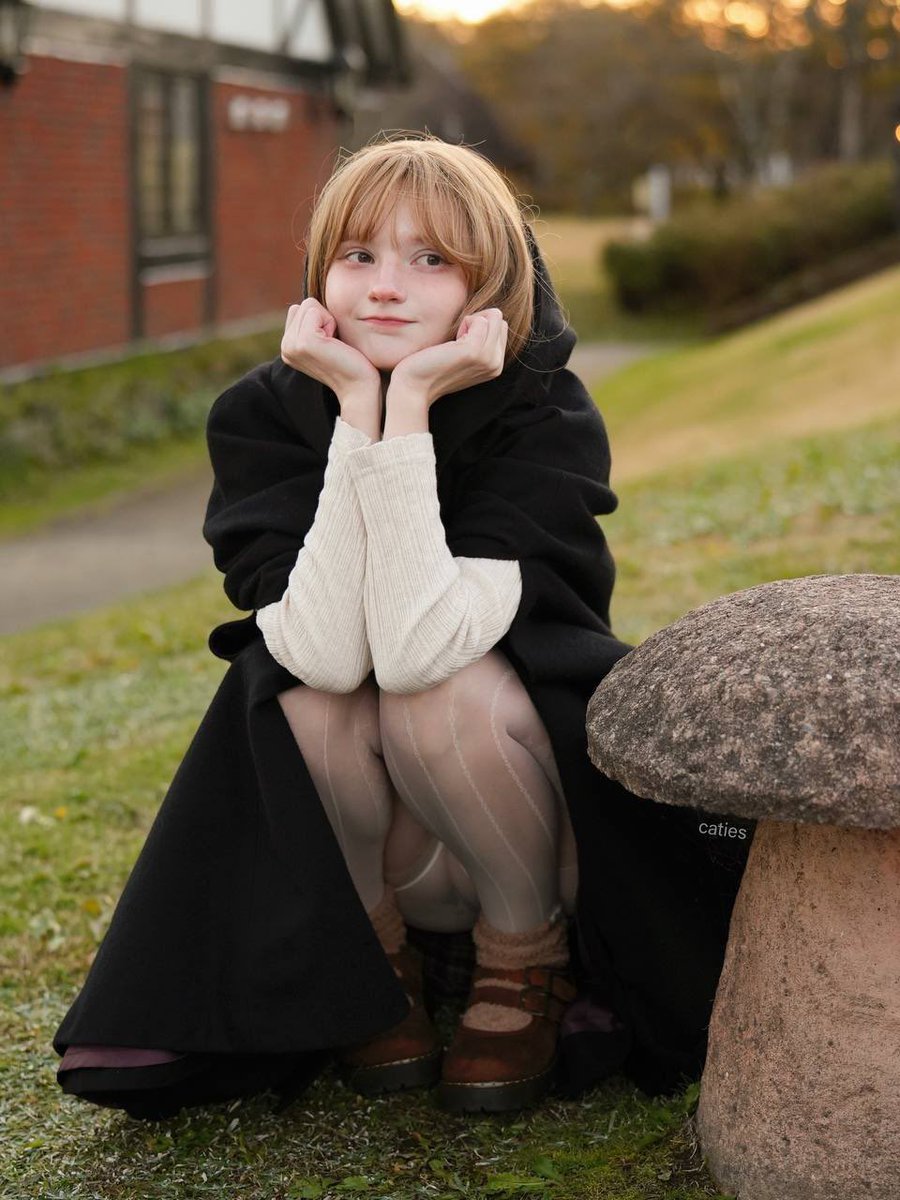 say ‘hi’ if I can send you the ‘other’ pic 🤭