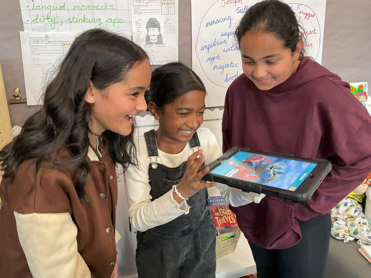 floweryfieldpri's tweet image. Year 6 used @ChatterPixIt to create some hilarious Red Nose Day jokes! There was lots of laughter and giggling while making these. 🤣🎉 #RedNoseDay #ffpsyear6 #ffpscomputing