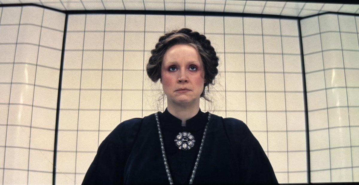 helen li tweet media