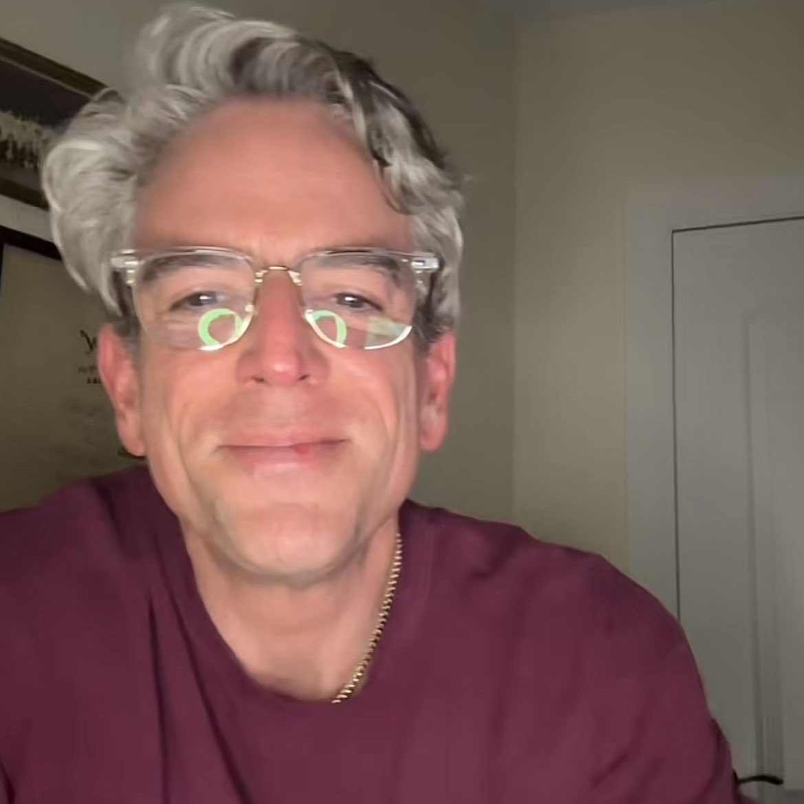 bratlaughlin's tweet photo. this random guy on tiktok looks exactly like tim laughlin aka jonathan bailey in fellow travelers if he aged a bit https://t.co/v7YquyVgOL
