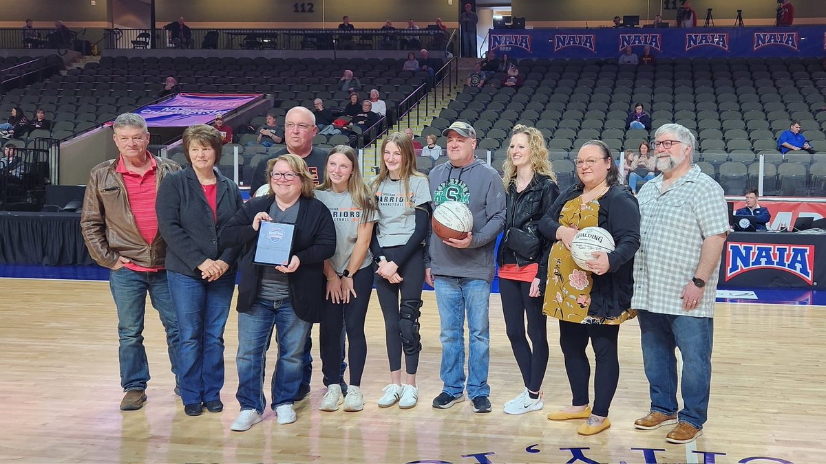 W🏀
Special shout out to Jeff, Terry, Emily, Jeremy, Rosa, Kevin, Steve and Diane for taking in <a href="/INTechWarriors/">Indiana Tech Warriors</a> when they got stuck in the blizzard on their way to <a href="/locatesiouxcity/">City of Sioux City</a>