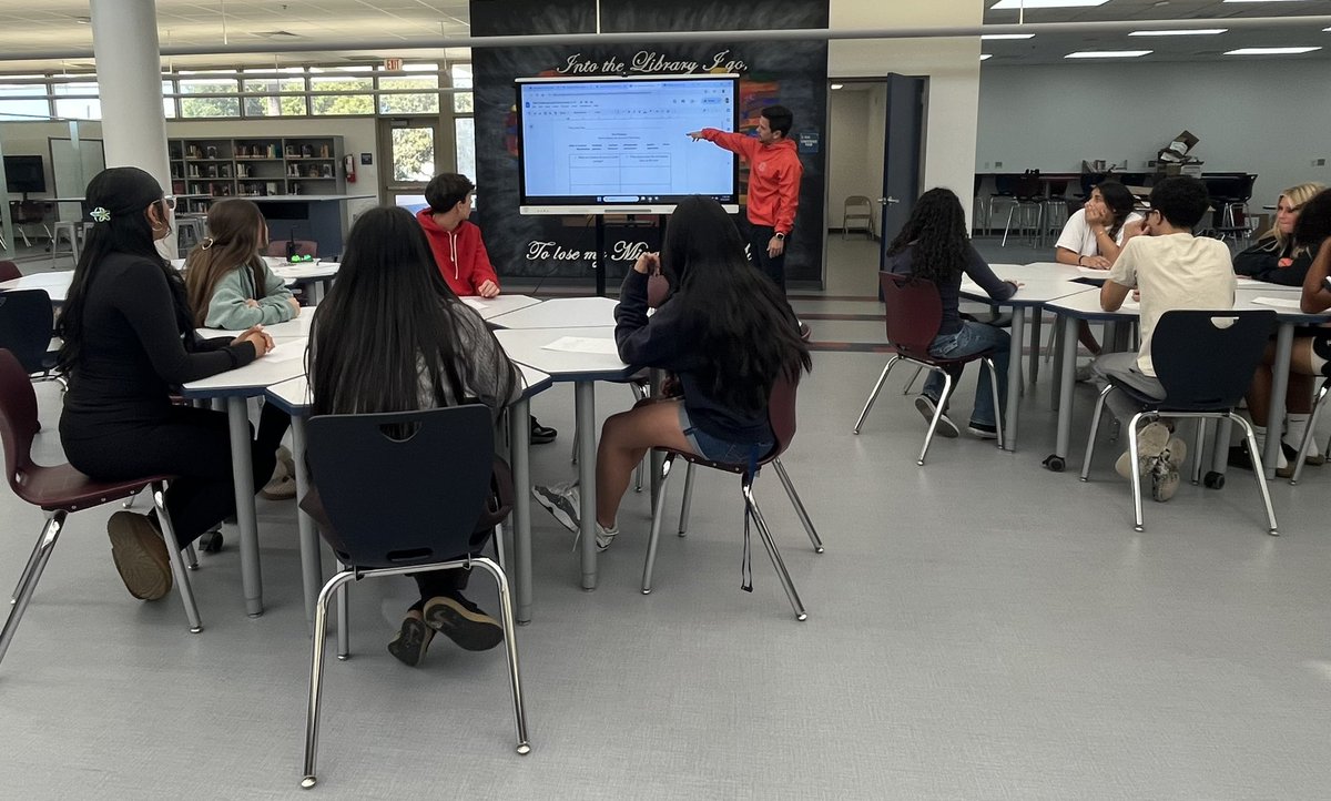 Mr. Boruch tweet media