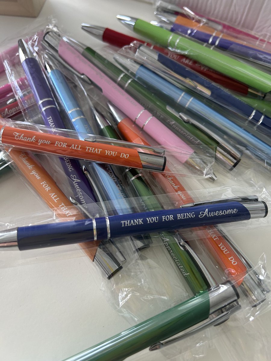 Gaynor Garner 💙 RN (@garner_gaynor) on Twitter photo A special gift received today. Challenging to give excellent dementia care on an acute ward, especially over a prolonged period of time, Well Done Team Gastro. Proud of you 💙<a href="/WUTHnhs/">Wirral NHS Hospitals - Arrowe Park & Clatterbridge</a> <a href="/Vanessajking03/">vanessa king</a> <a href="/gemmaburke1/">Gemma</a><a href="/PatientWuth/">WUTH Patient Experience</a> A special gift received today. Challenging to give excellent dementia care on an acute ward, especially over a prolonged period of time, Well Done Team Gastro. Proud of you 💙<a href="/WUTHnhs/">Wirral NHS Hospitals - Arrowe Park & Clatterbridge</a> <a href="/Vanessajking03/">vanessa king</a> <a href="/gemmaburke1/">Gemma</a><a href="/PatientWuth/">WUTH Patient Experience</a>