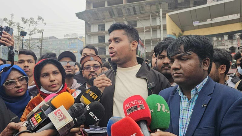 AhsanSiam's tweet photo. History has shown what happens when you try to rehabilitate Awami League—betrayal, chaos, and bloodshed.

🔸 Ziaur Rahman revived them and paid with his life.
🔸 Jatiya Party tried, now on the brink of extinction.
🔸 Jamaat-e-Islami helped, lost its top leaders.
🔸 The army stepped in during 1/11, 57 officers were massacred.
No one should dare to rehabilitate them again. This is a national call for unity against their tyranny.
If another July is needed, the people will rise once more.

#BanAwamiLeague #BanBAL #hasnatabdullah #NeverAgain #StandWithHasnat #SaveBangladesh