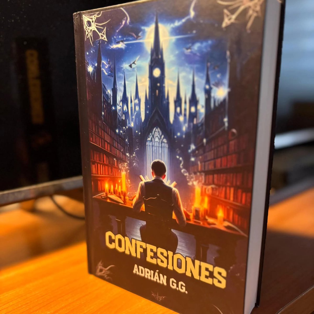 ALJOCARauto's tweet photo. Ya tenemos lectura para el finde, la última obra de Adrián G.G.
Mañana os esperamos de 9:30 - 13:00
Conoce al escritor de nuestra tierra 👉
https://t.co/Xt2wn2DIPU
#Aljocar #leonesp #automoción #automovil #sabado #finde #adriangg #Cultura #Confesiones #Stellox https://t.co/oJENhVhH64
