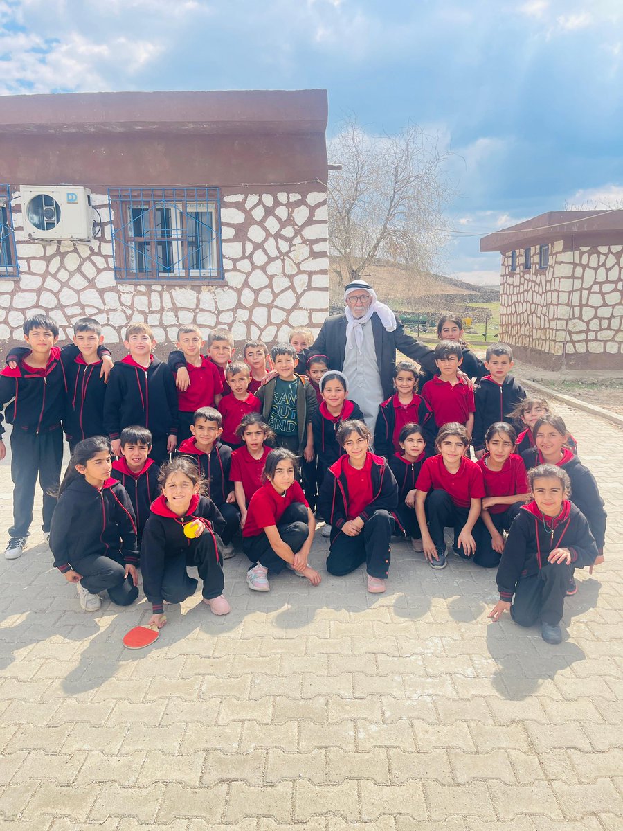 Derik Kızlar İlkokulu (@derikzlar) on Twitter photo Geçmişin izlerini, geleceğe umutla taşıyan tüm büyüklerimize minnettarız. Yaşlılar Haftası kutlu olsun.
🙏🏻
Köyümüzün kıymetli dedesi İbrahim Dede ve güzel öğrencilerimiz🤍
<a href="/derikmem47/">Mardin/Derik İlçe Millî Eğitim Müdürlüğü🟢🇹🇷</a> <a href="/SuleymnAKIN/">Süleyman AKIN🇹🇷</a> <a href="/MstfaKAHRAMAN/">Mustafa KAHRAMAN 🟢🇹🇷</a> <a href="/mardinilmem/">Mardin İl Millî Eğitim Müdürlüğü</a> Geçmişin izlerini, geleceğe umutla taşıyan tüm büyüklerimize minnettarız. Yaşlılar Haftası kutlu olsun.
🙏🏻
Köyümüzün kıymetli dedesi İbrahim Dede ve güzel öğrencilerimiz🤍
<a href="/derikmem47/">Mardin/Derik İlçe Millî Eğitim Müdürlüğü🟢🇹🇷</a> <a href="/SuleymnAKIN/">Süleyman AKIN🇹🇷</a> <a href="/MstfaKAHRAMAN/">Mustafa KAHRAMAN 🟢🇹🇷</a> <a href="/mardinilmem/">Mardin İl Millî Eğitim Müdürlüğü</a>