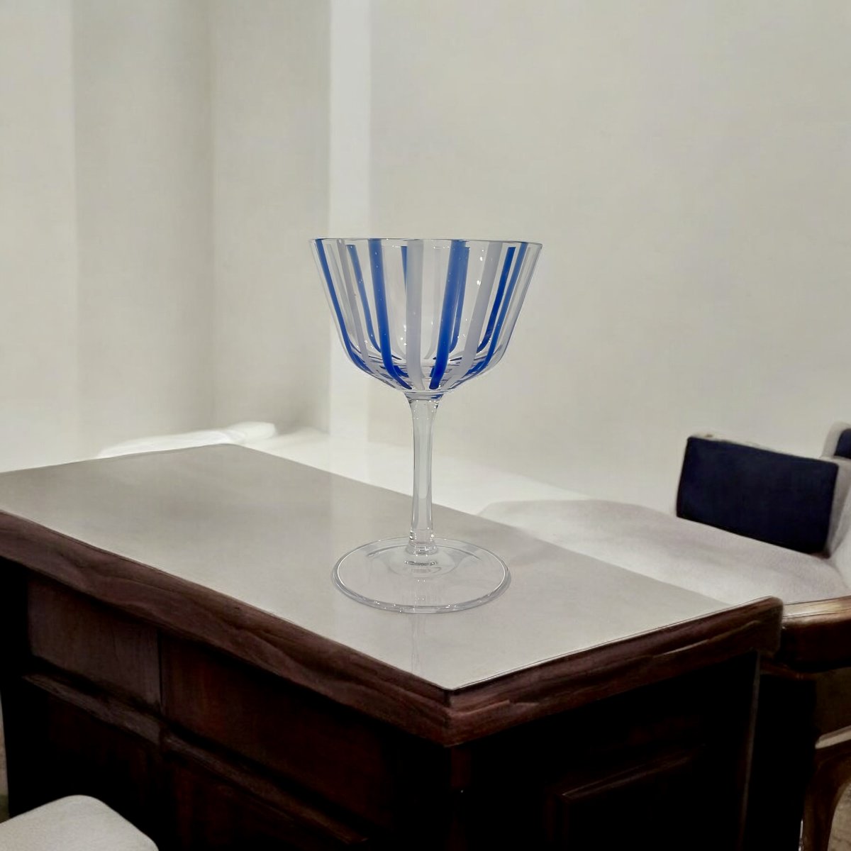 Camicoltd's tweet photo. Elevate every pour with our Stripe Wine Glass! The bold, sleek design adds a modern touch to your table, making every sip feel extra special. Cheers to elegance!
#WineLovers #StripeWineGlass #ModernElegance #SipInStyle #wholesale #glassware https://t.co/8Mib7qGpXh