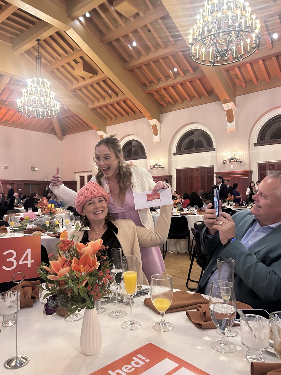 l_muzyka's tweet image. Matched into neurosurgery at my dream program!! Can’t wait to be part of the UW family #matchday2025 #match2025 #neurosurgery #matchday #MedTwitter @TheNRMP @UWNeurosurgery @DellMedSchool 🥰🧠💜