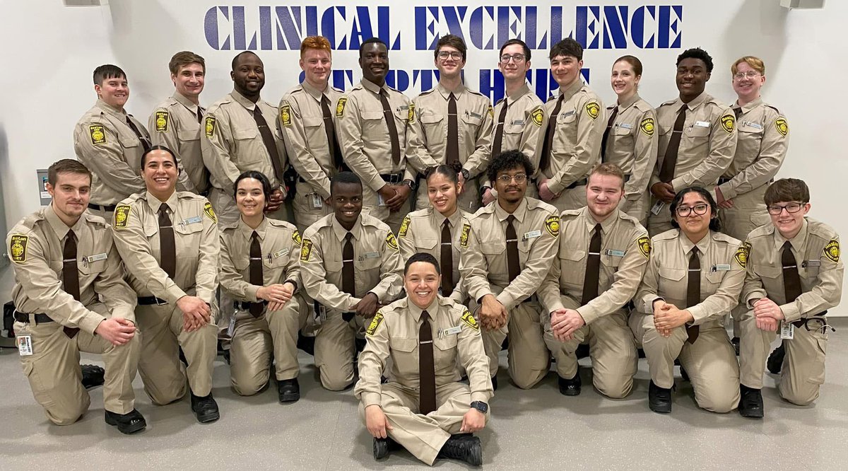 BOSTON_EMS's tweet photo. Are you interested in a career at Boston EMS but you’re not an EMT yet? Start your journey with us! Applications are now open for the #BostonEMS Cadet Program, where you learn while you earn your EMT certification. Apply today: https://t.co/q9jT4Gcbft https://t.co/Z199geFGfy
