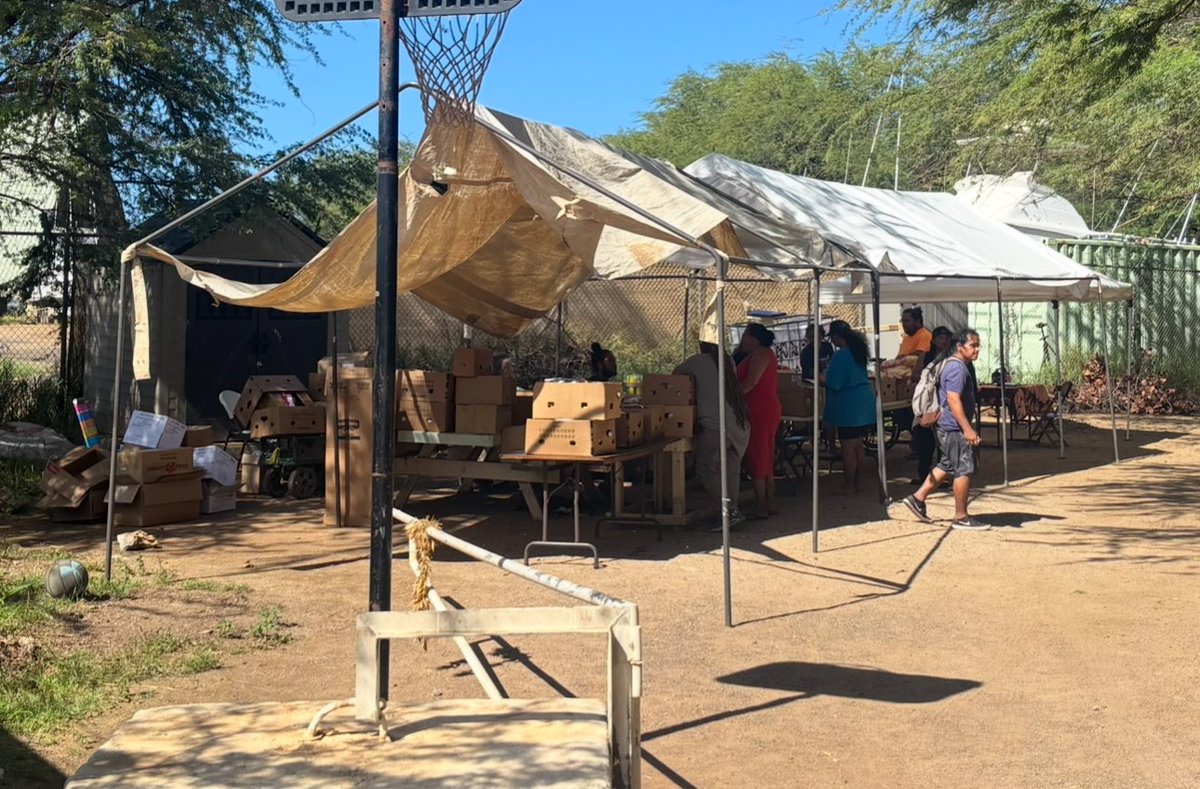 kalahuihawaii's tweet photo. Ka Lāhui Hawai’i is a proud partner of the Cental O’ahu Food Outreach coalition. We have over 18 sites in O’ahu and most recently we expanded to the Westside.
#COFO #FoodOutreach #MutualAid #KaLahuiHawaii https://t.co/PSG9FN2hST