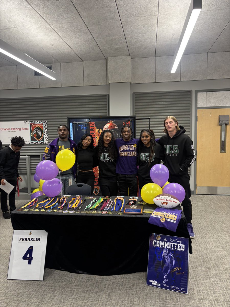 CareionD_'s tweet photo. Set In Stone! I’m ready to work and the next step! Thank You Prep! Dodge City Im On The Way💛💜 @_CoachMcCoy_ @GoConqsFB @GoConqs @rundlo @LCCPTrack_Field @Recruit_LCCP https://t.co/sRruQxxXEq